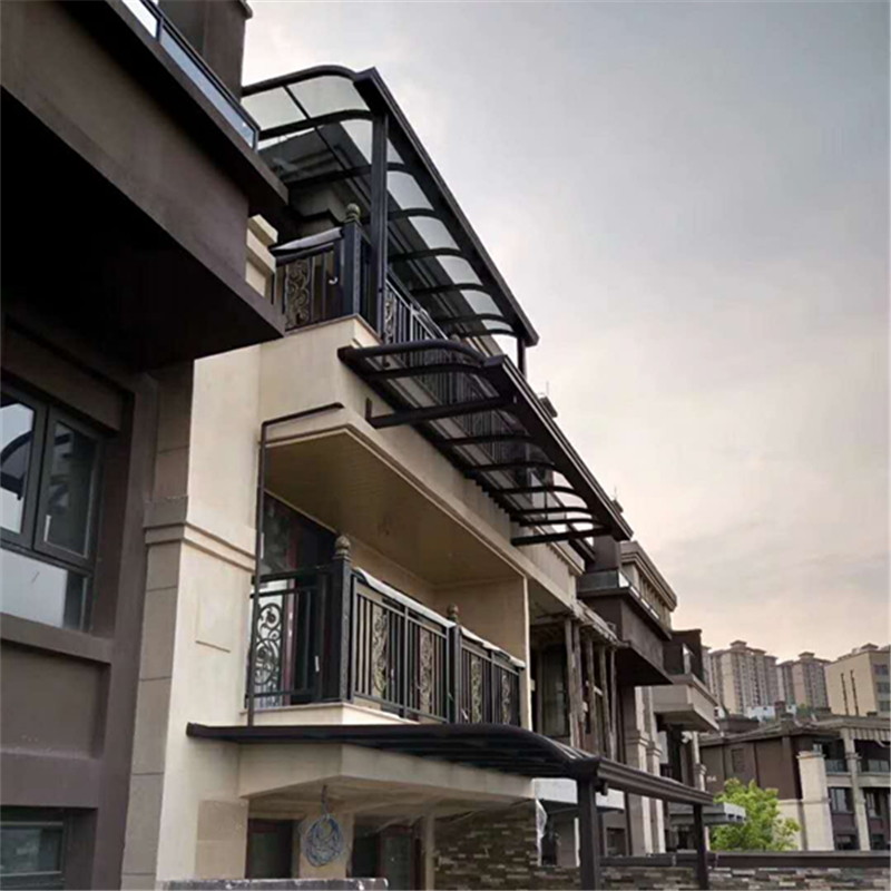 PC耐力板窗棚雨棚,由铝太合金+PC耐力板制作而成,抗氧化能力长达30年以上 PC耐力板窗棚雨棚,由铝太合金+PC耐力板制作而成,抗氧化能力长达30年以上